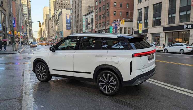 مقایسه لوکانو L7 با شاسی‌بلندهای هم‌رده | نمایندگی لوکانو 702